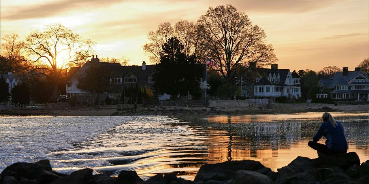 Getting your home remodeled is a smart choice when you love the area - TR Design Build