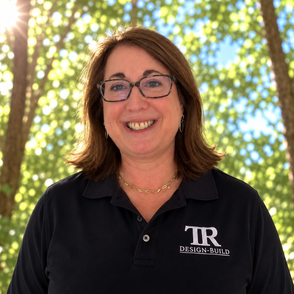 Lesly Burns - Bookkeeper